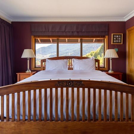 Matterhorn Lodge By Sotheby'S Luxury Rental Homes Куийнстаун Екстериор снимка