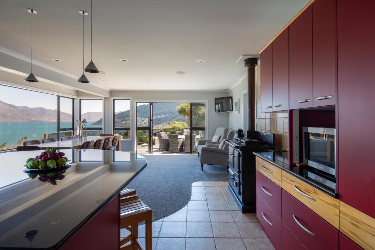 Matterhorn Lodge By Sotheby'S Luxury Rental Homes Куийнстаун Екстериор снимка