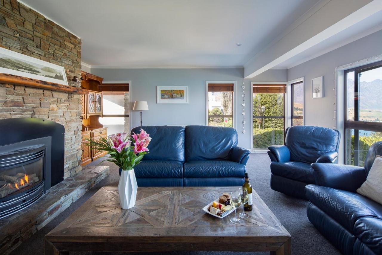 Matterhorn Lodge By Sotheby'S Luxury Rental Homes Куийнстаун Екстериор снимка